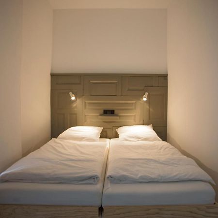 Aparthotel Schillinger-Berlin Am Tempelhofer Feld Pokoj fotografie