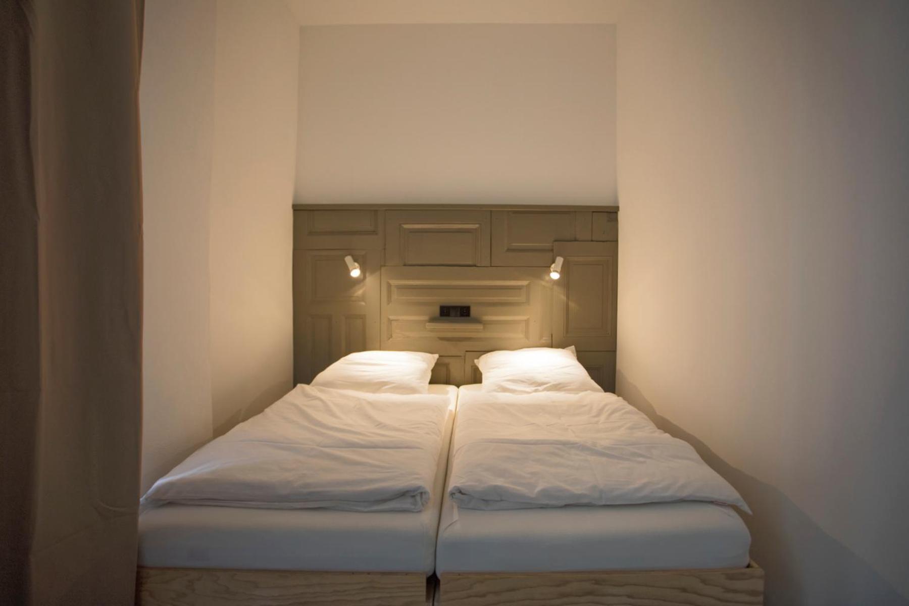 Aparthotel Schillinger-Berlin Am Tempelhofer Feld Pokoj fotografie